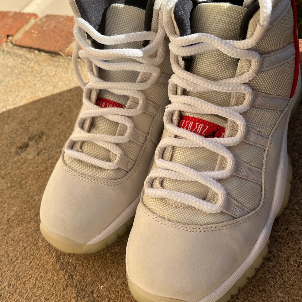 6.5 y Jordan 11 platinum